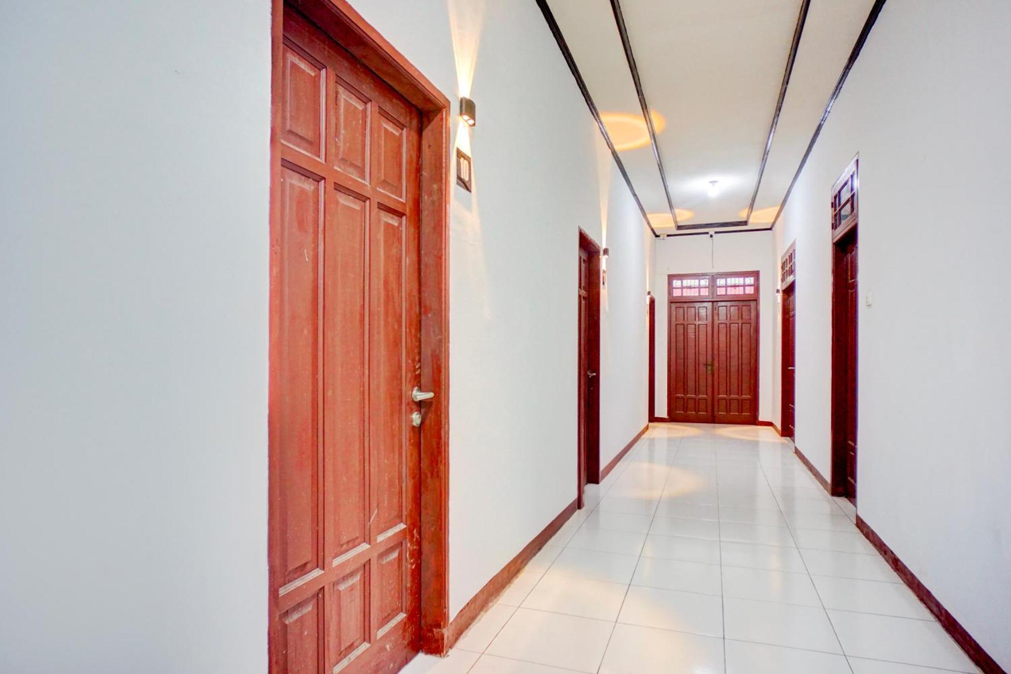 Hotel O Krakatau Near Universitas Muhammadiya Sumatra Utara Umsu Medan Exterior photo